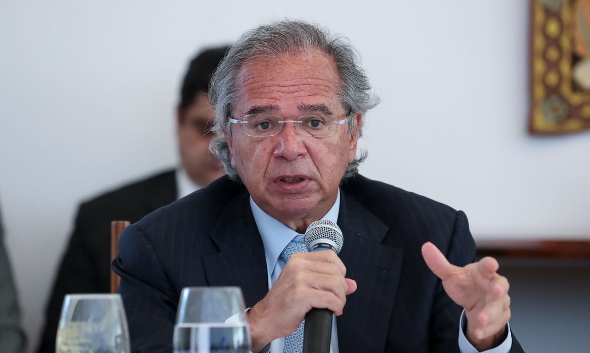 Paulo Guedes reforça que o governo não aumentará a carga tributária